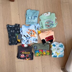 Set of 10 Boys Outfits - Onesies, Pajama Sets, T-Shirts $30 for all - NWT